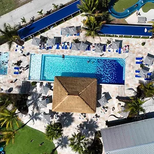 https://big4-sandstone-point-holiday-resort.queenslandhotels.net